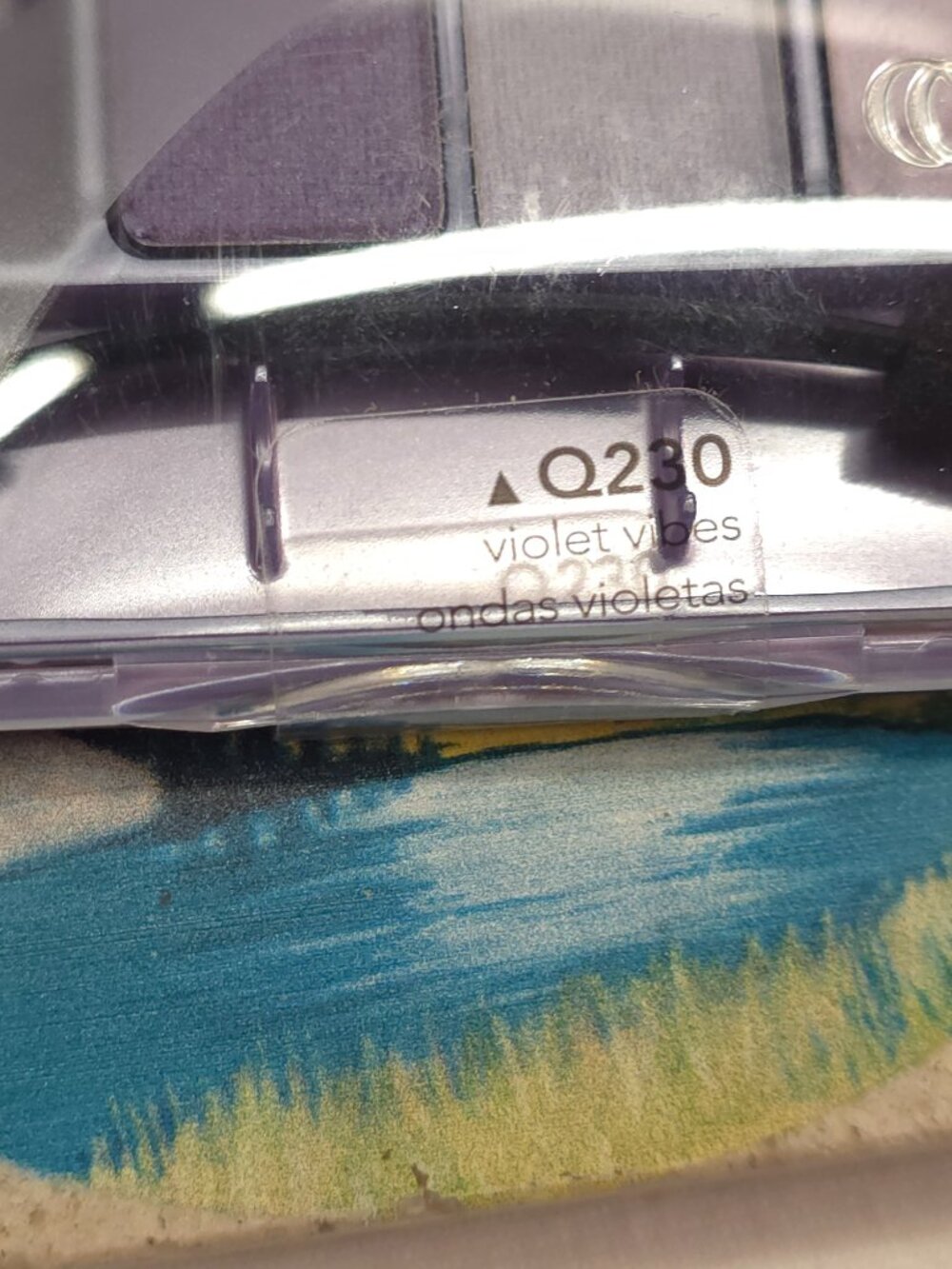 DISCONTINUED COVERGIRL Queen Collection Eyeshadow Quad - Q230 Violet Vibes - Picture 3 of 3